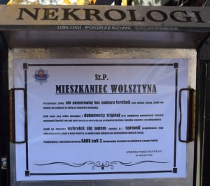 Ogłoszenie - nekrolog. W formie wzbudzającej zainteresowanie szczególnie seniorów zawarto kilka porad ni sugestii o charakterze prewencyjnym dotyczących bezpieczeństwa cmentarzu.