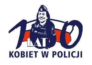 Logotyp stulecia kobiet w policji. Na białym tle uśmiechnięta kobieta, u dołu napis &quot;100 lat kobiet w policji&quot;